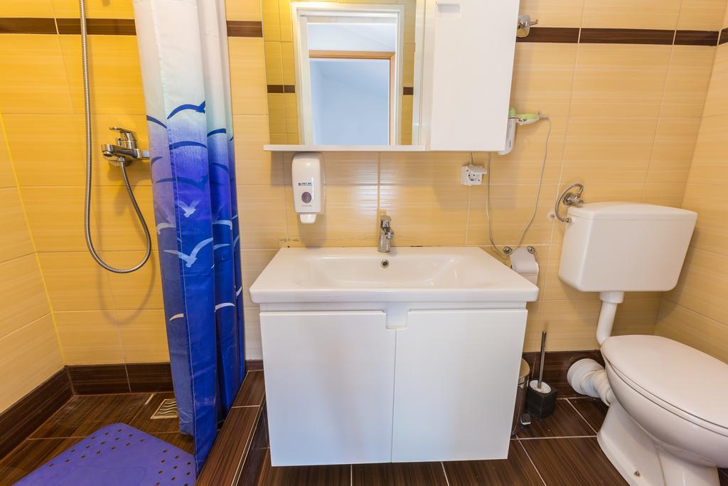 Bed & Breakfast La Fontana מדולין מראה חיצוני תמונה